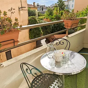 Apartment Les Beaux Jours - Calm & Sunny Balcony
