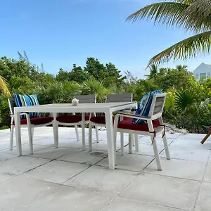 Seaside Townhome, Spacious 2br 3bath Leeward Grace Bay, Providenciales, Walk To Villa