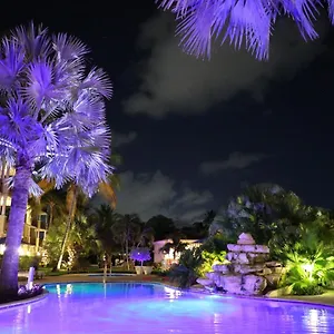 Monthly Special -top Rated Resort, Grace Bay Beach, Luxury 2 Bedroom -king Bed, Free Parking, Free Fast Wi-fi- Winner Of Excellence!!! Apartment